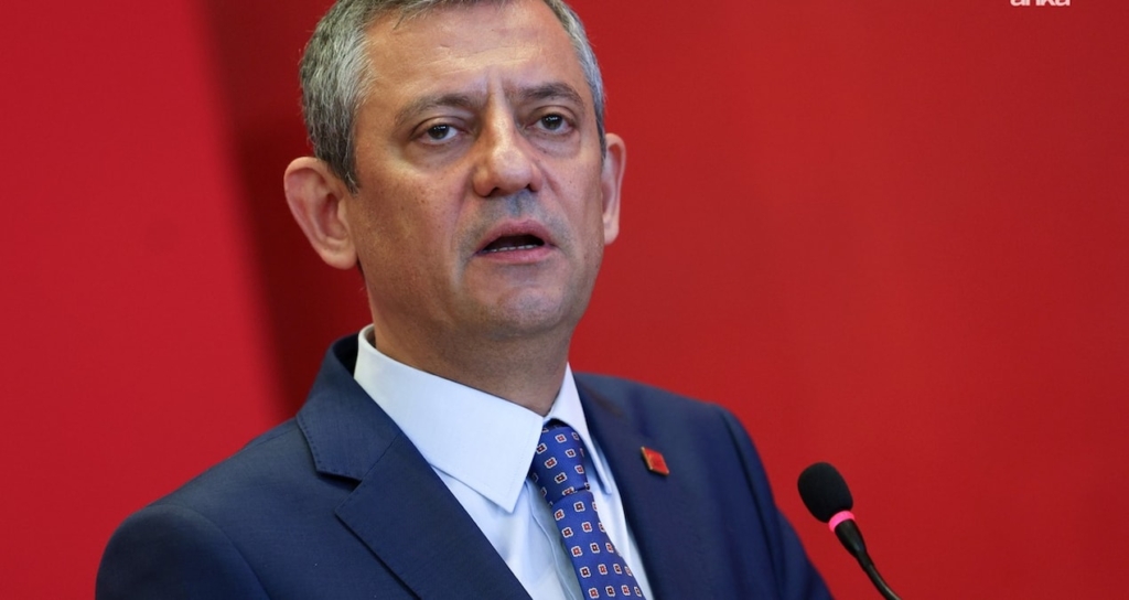 Özgür Özel Milletvekili Çalışma Toplantısında Yerel Seçim ve Bütçe Mesajları Verdi