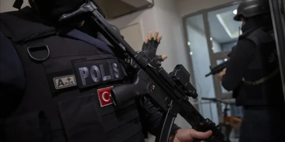 Tokat merkezli silah kaçakçılığı operasyonunda 29 şüpheli yakalandı