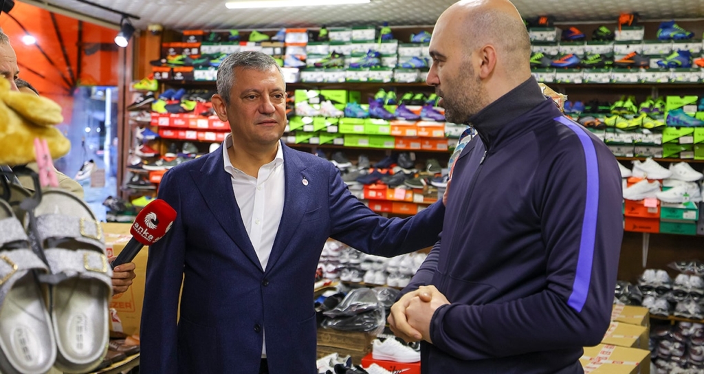 Özgür Özel Rize'de Selden Etkilenen Pazar Esnafıyla Kahvaltıda Buluştu