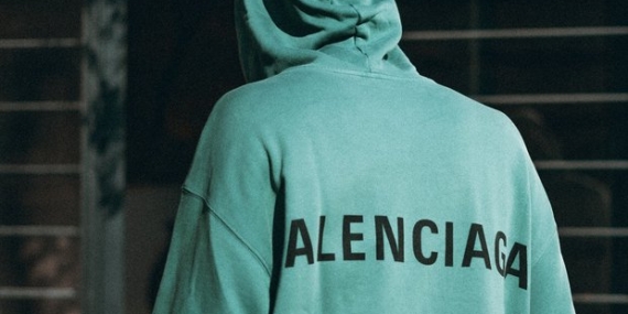Balenciaga Tartışmalı Çıkışların Ardından Kanye West İle Ortaklığını Tamamen Bitirdi