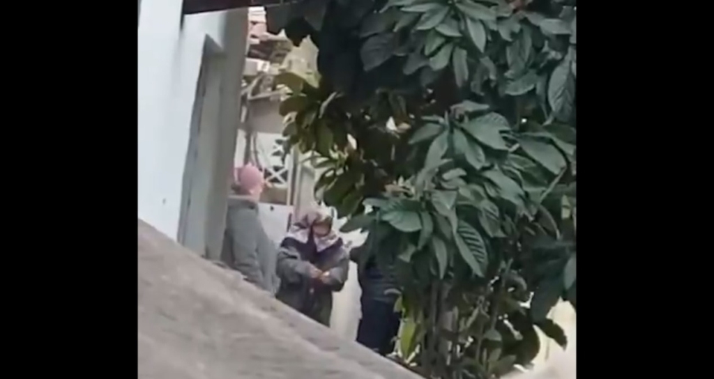 Esenyurt’ta Gecekondu Bahçesindeki Uyuşturucu Alışverişi Polise Yakalandı