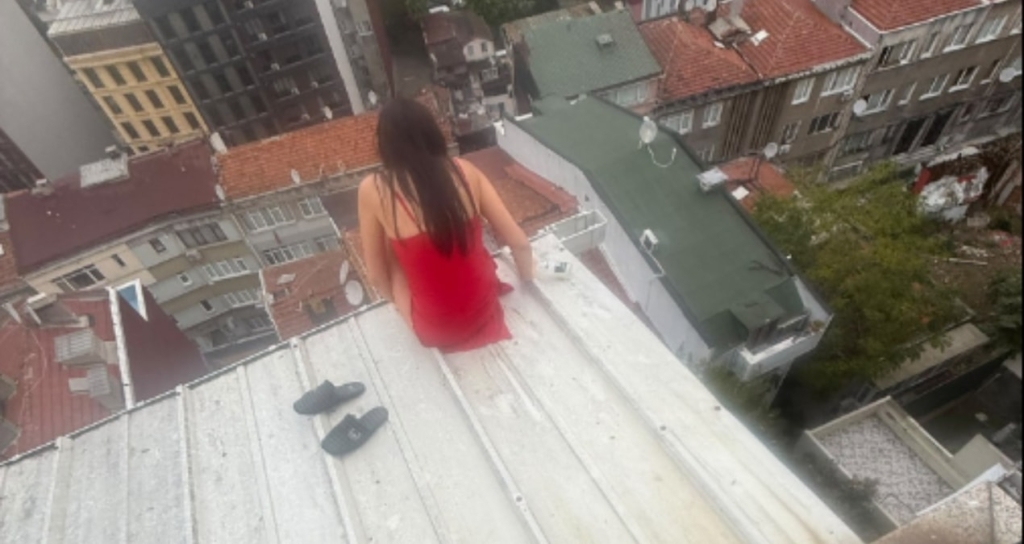 Şişli'de Çatıdan Düşen Genç Kadının Ölümünde İki Kişi Gözaltına Alındı